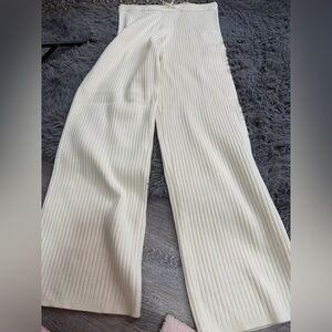 ⭐️PINK Victoria's Secret Ivory Ribbed Pants